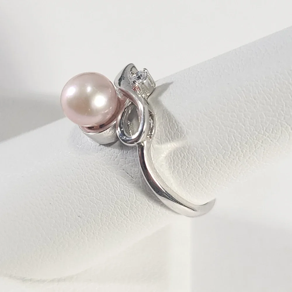 Sterling Silver Mauve Pearl Ring Women Size 6.75 Silver Infinity CZ Accent